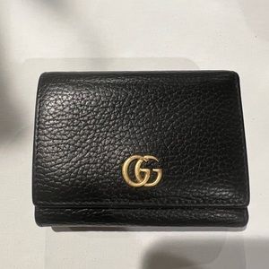 Womens Black Gucci Small Marmont Trifold Wallet